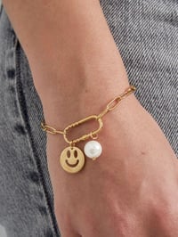 Image 1 of Smiley Paperchain Bracelet