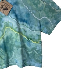 Image 5 of M Crop Tee in Verdant Geode Ice Dye