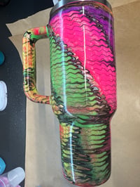 40oz Stan neon zig zag drag