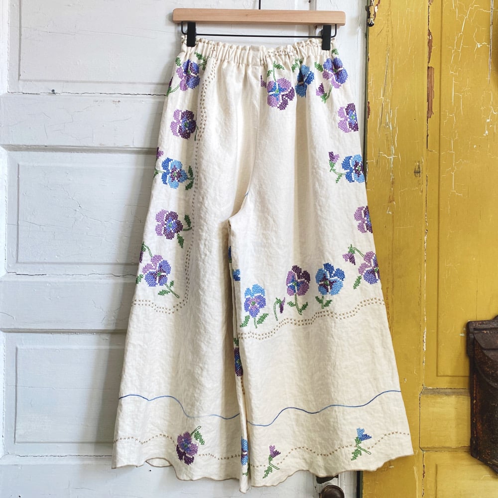 Image of Pansy Garden Linen Tablecloth Granny Pants
