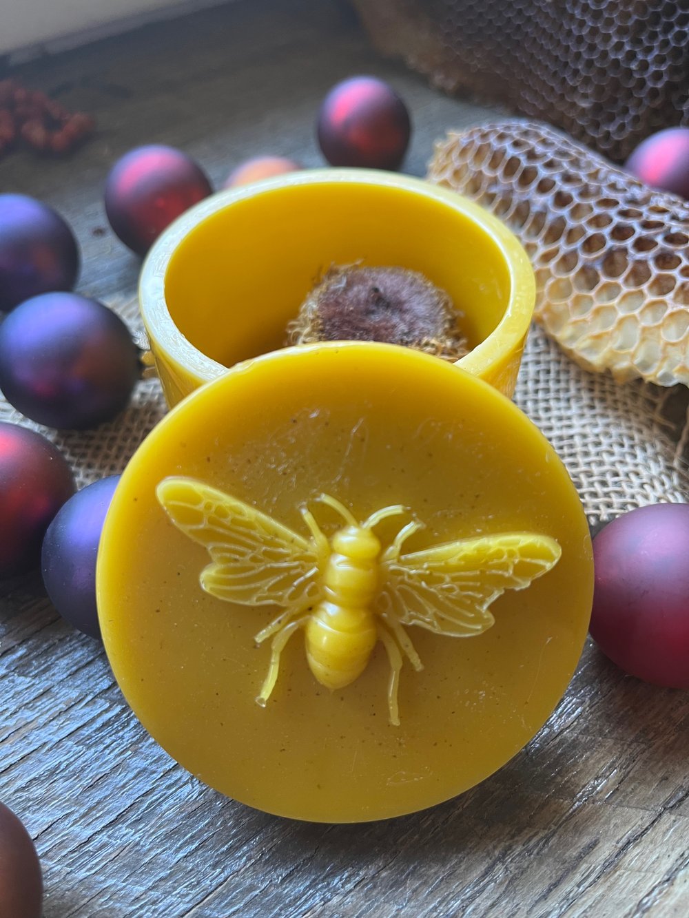 Image of Beeswax Honey Pot 