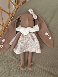 Image 2 of PELUCHE LAPIN AU CHOIX 