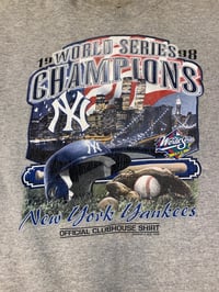 Image 2 of 1998 Yankees World Series Crewneck (L) 