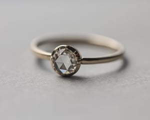 Image of *made to order* 18ct yellow gold 5.35mm rose-cut diamond solitaire ring (LON205)