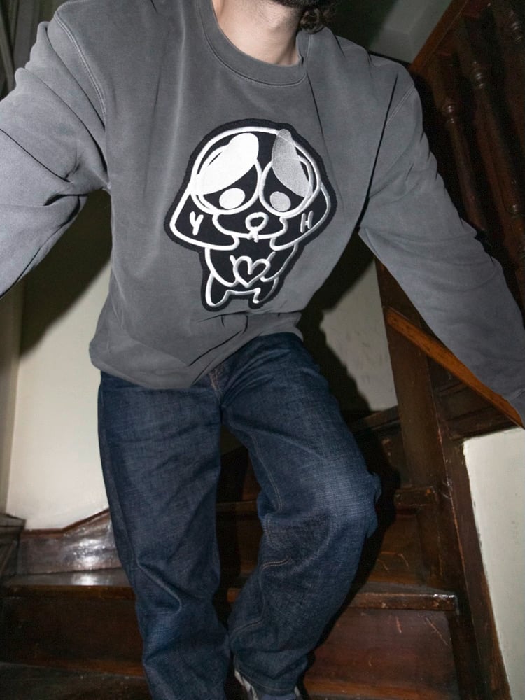 GARMENT DYED CREWNECK (GREY) Image 2