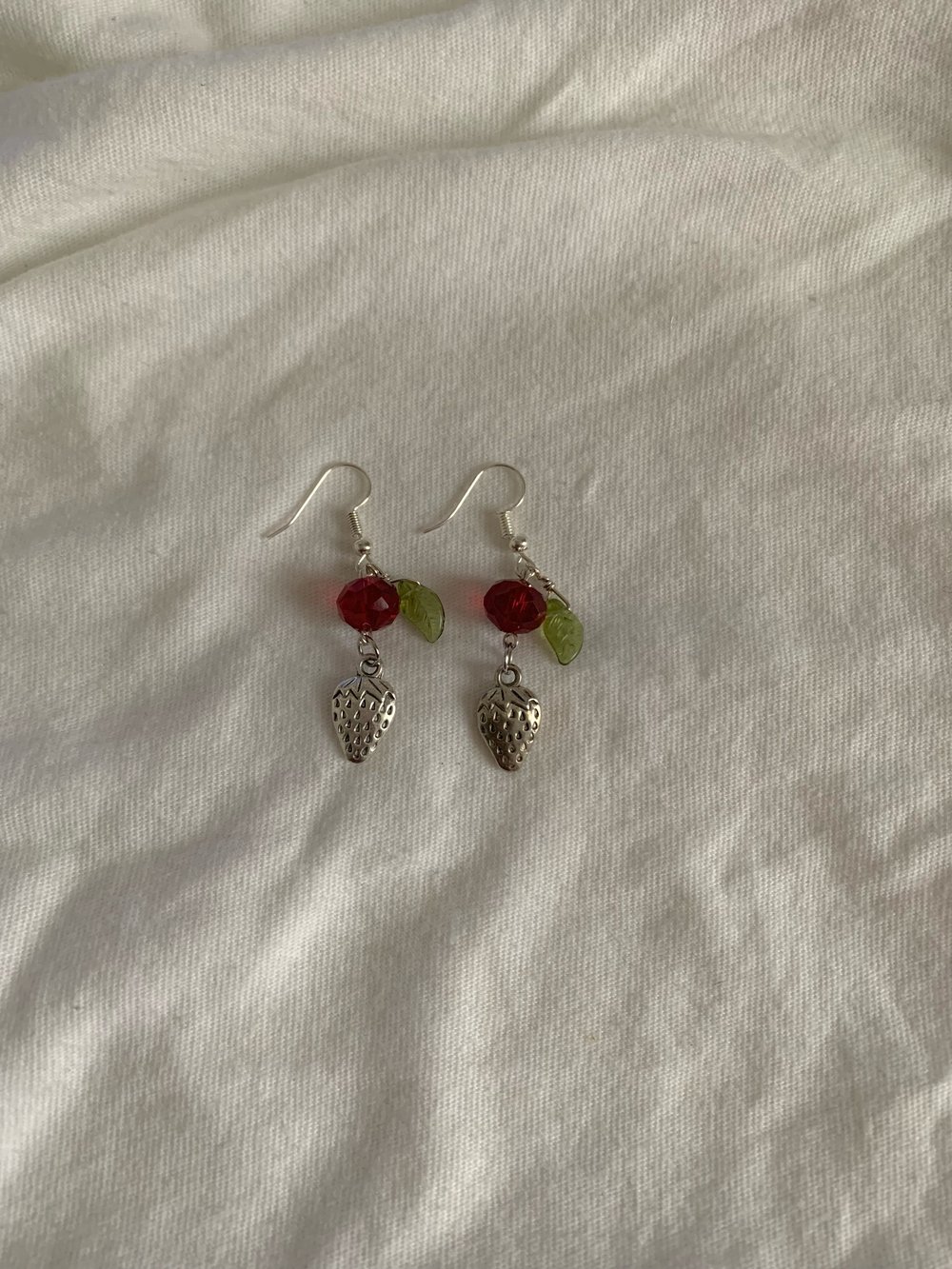 "strawberry kisses" bracelet set