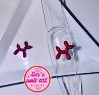 Red balloon dogs 