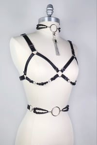 Image 5 of Teardrop shape belt with O rings 