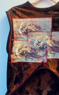 Image 3 of Hecate sleeves shirt