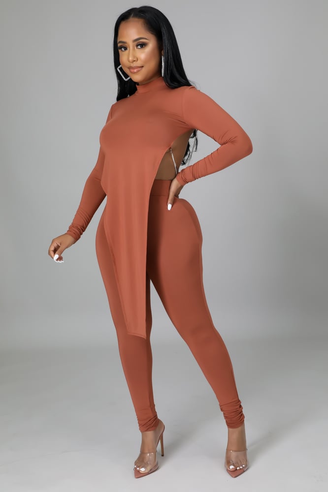 Image of LAVISH AFFAIR LEGGING SET