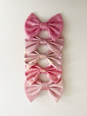 Image of Wreath Ears with Pink Bow