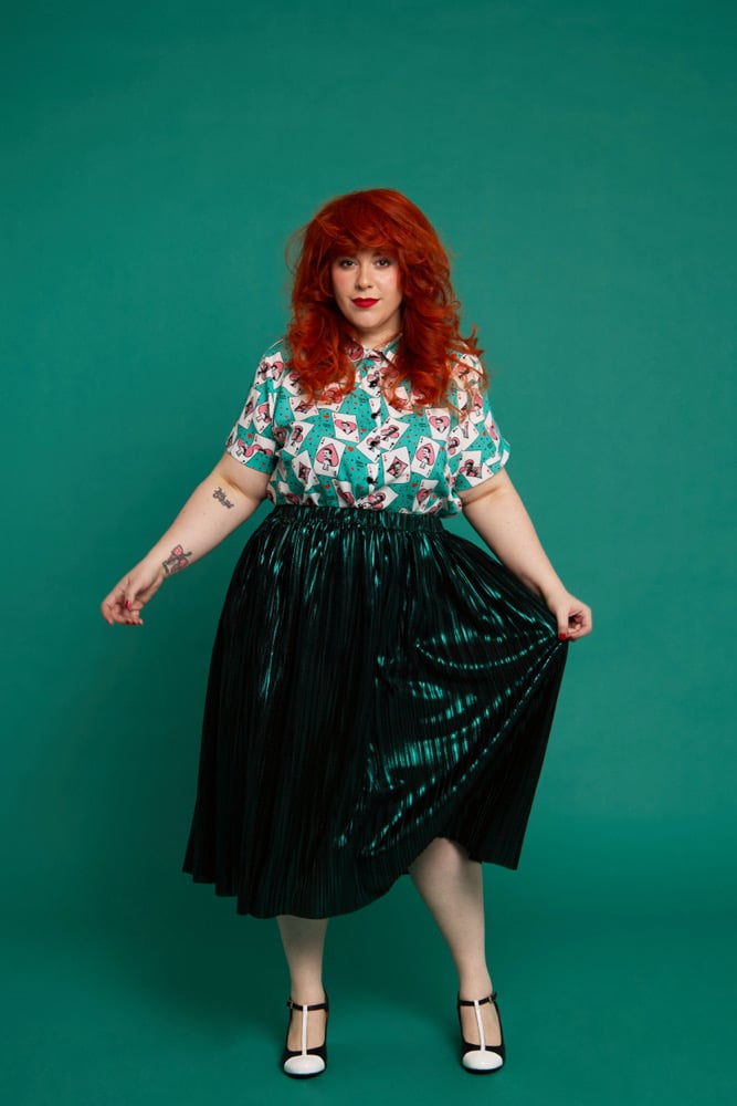 Image of Falda Barbara King