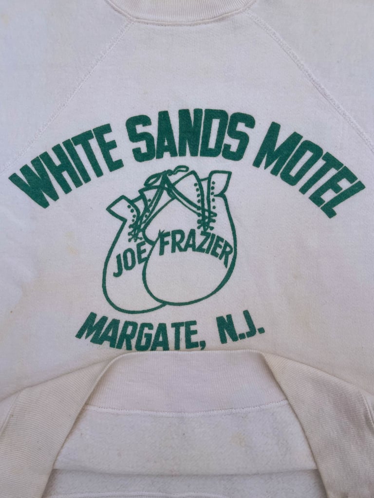 60s/70s ‘Joe Frazier’ White Sands Motel (L) Image 3