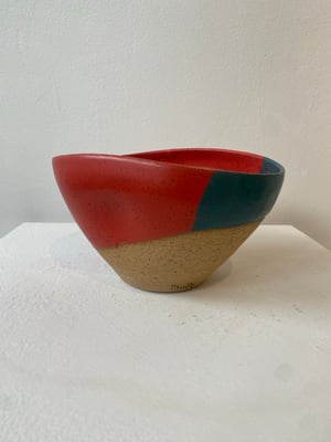 Sam Hewitt / Serving bowl 1B