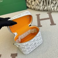 Image 8 of Goyärd Vanity Case