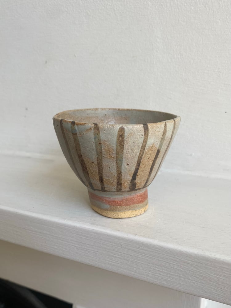 Deep footed bowl (washed black lines) Image 4