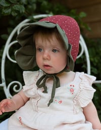 Image 4 of Little Strawberry Double gauze baby bonnet 