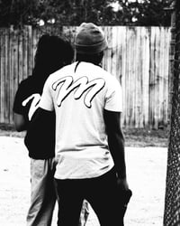 Image 2 of PLAIN JANE TEE (GREY)