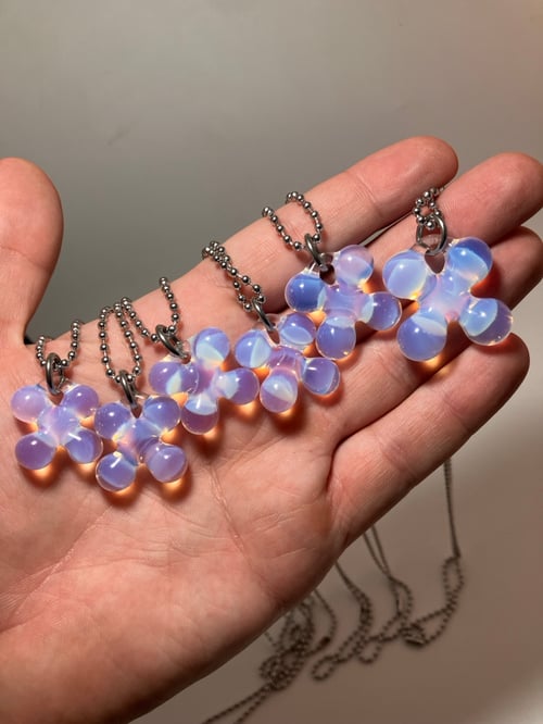 Image of opaline clovers 