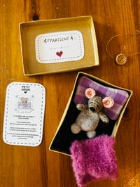 Image 1 of LA PETiTE SOURiS BLEUE 