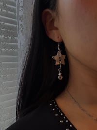 Image 2 of silver stars earrings 