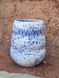 Image 1 of Vase Mellem Blåplettet