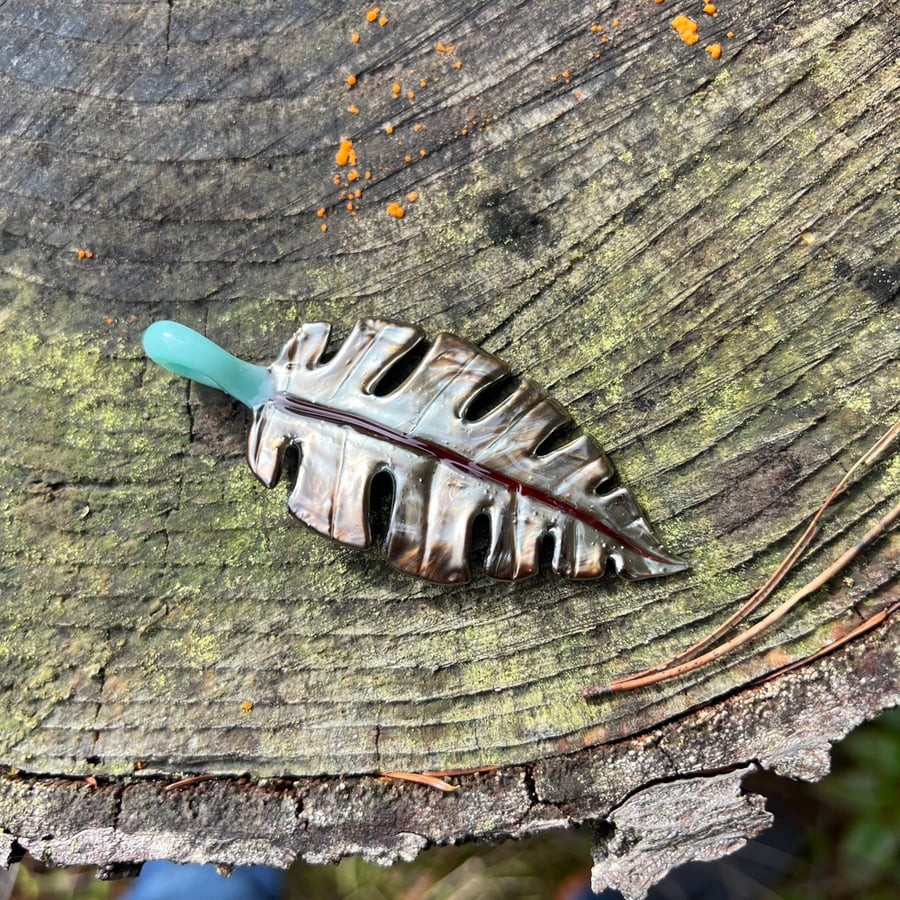 Image of Metallic Monstera Leaf Pendant