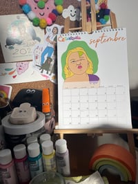 Image 2 of Calendrier 2026 grimaces Précommande