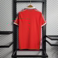 Image 3 of Manchester United 1998/99 Retro Home Jersey