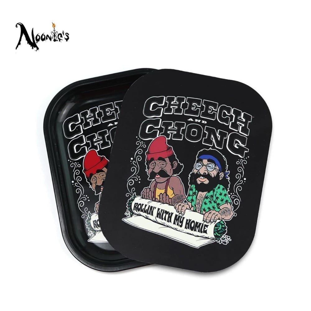 Image of rolling with the homie tray with lid