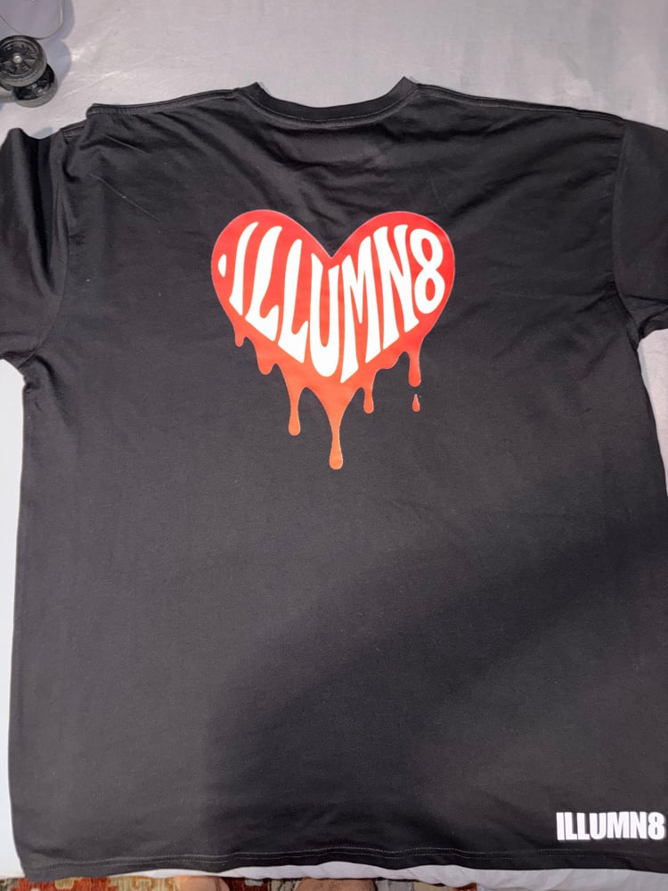 Image of Unisex bleeding love Tshirt 