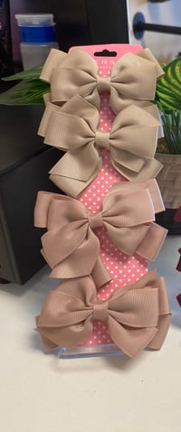 Image 1 of 4pc bow set Nudes 