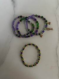 Image 8 of Mardi Gras Tumbler Bracelet Stack – Green, Purple & Gold