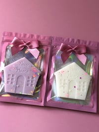 Image 2 of New Home wax melt 