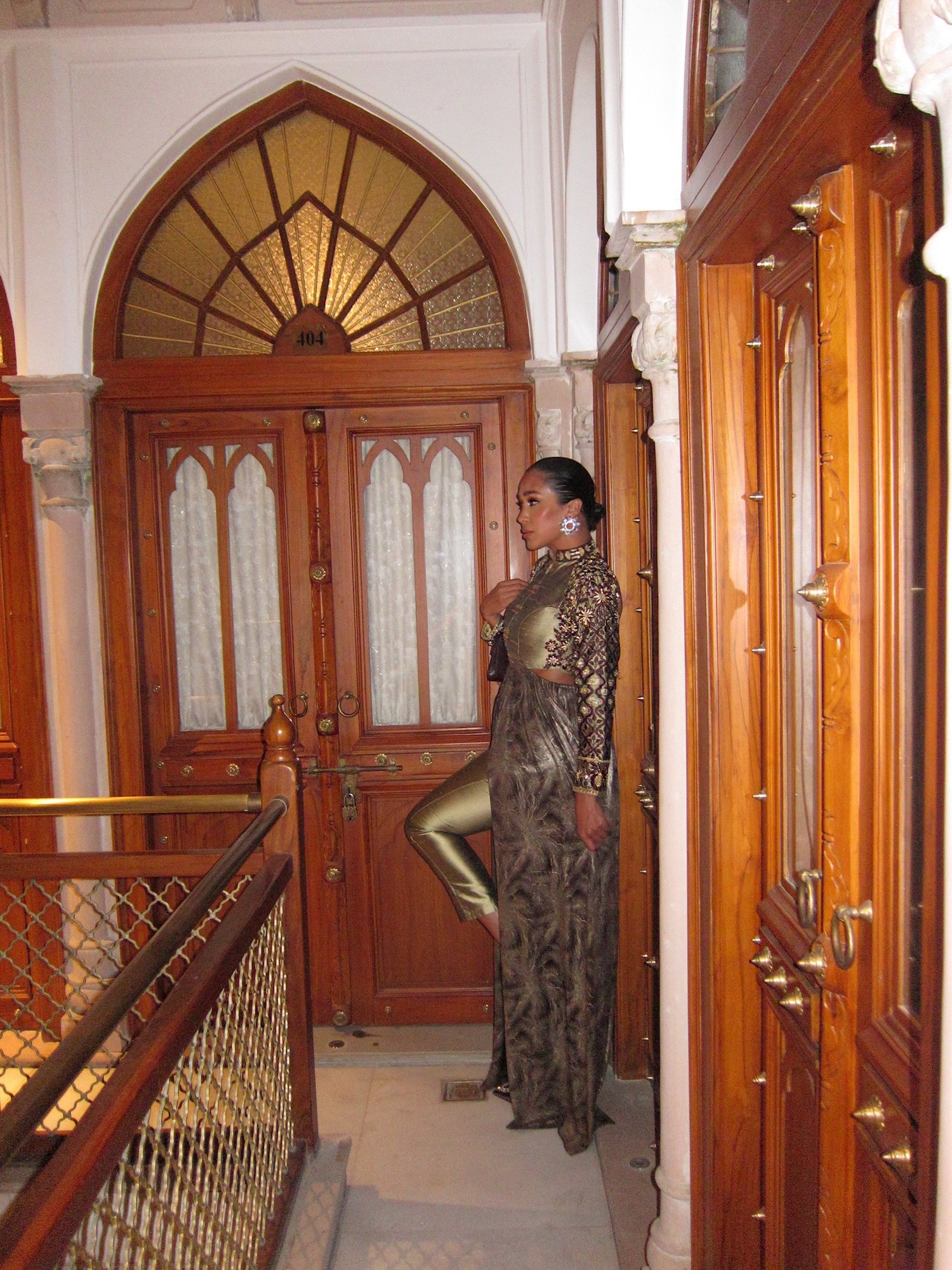 Image of TIE-DYE PRINT BACKLESS EMBROIDERED SUIT (M/L)