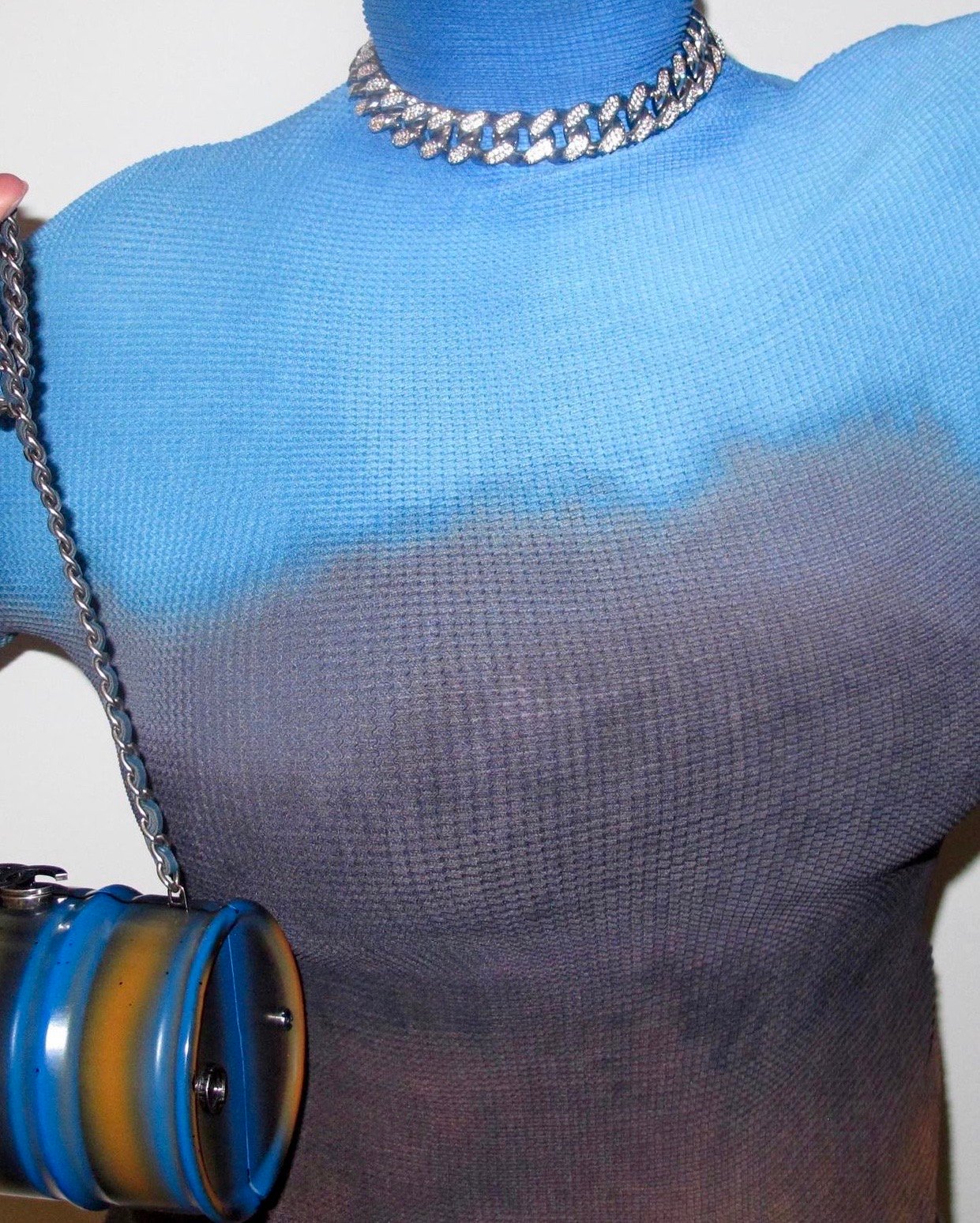Image of OMBRE TRI-TONE CRINKLE TURTLENECK TOP (OS)