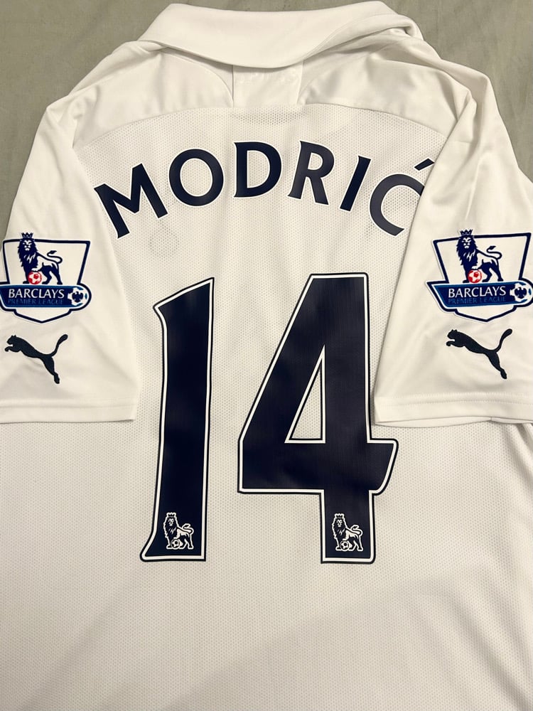 Image of PRE ORDER: Tottenham Hotspur “MODRIĆ 14” 2011/12 Home Shirt + PL patches (XL)