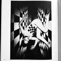 Image 3 of Manon - Identität