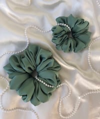 Image 2 of Scrunchies Oversized & Standard Sage/Szałwia