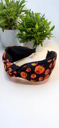 Image 4 of Chic Pumpkin Halloween Hair Hoop