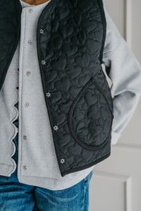 Image 5 of Gilet sans manches LOVE 