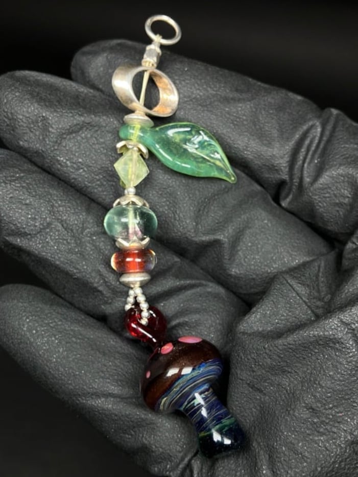 Short Keychain/ Zipper Pull