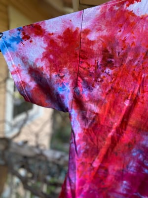 Image of 2XL Scream Into The Void Tie Dye Shirt