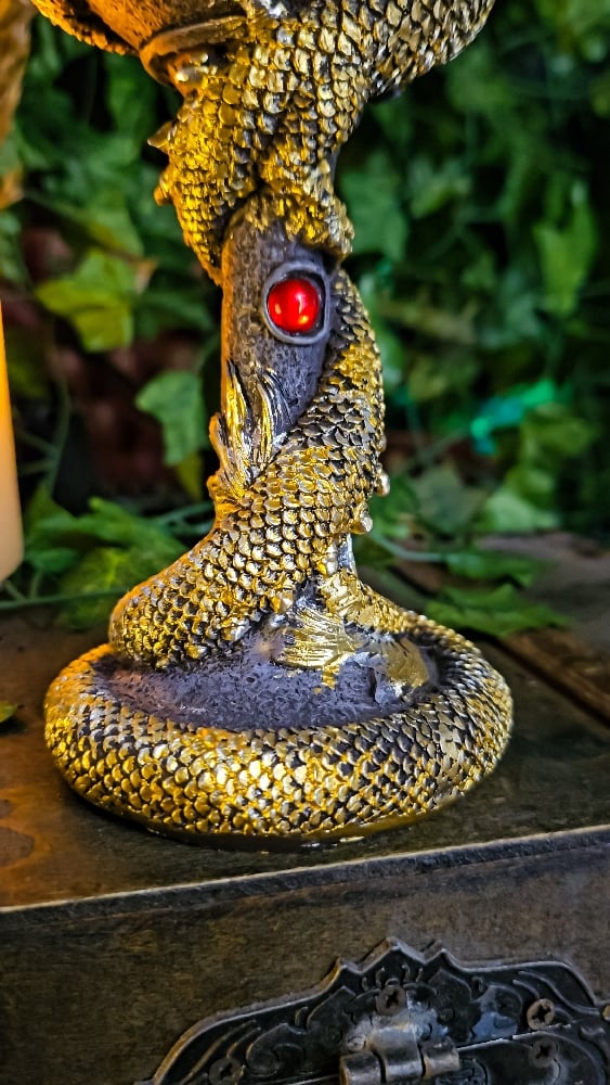 👑The Armored Kingdom Golden Dragon Crimson Goblet