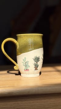 Image 2 of Planter Mug 04