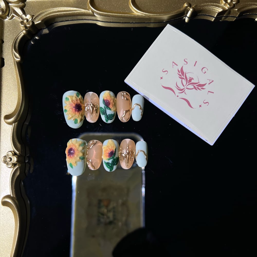 Image of Sunflower Oil Painting Press On Nails 