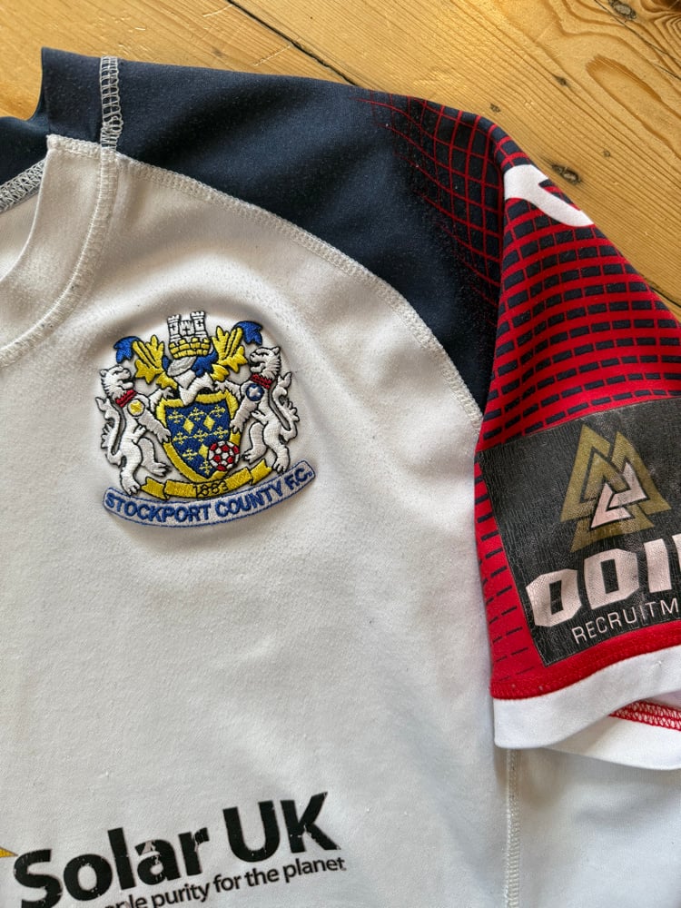 Replica 2018/19 Joma Away Shirt