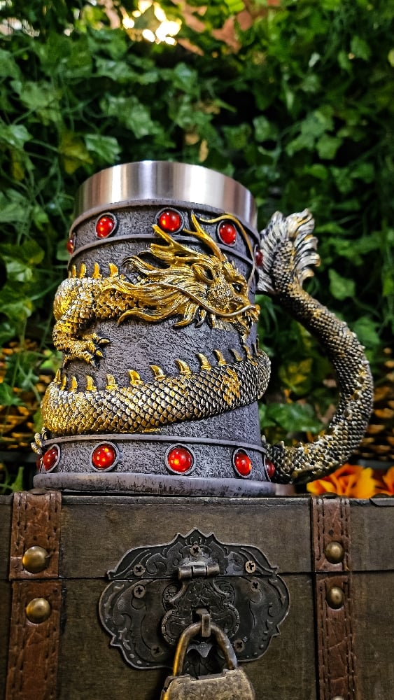 πThe Armored Kingdom Crimson Gold Wrapped Dragon Mug