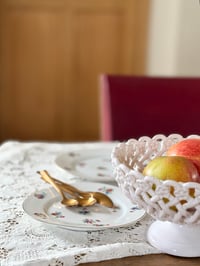 Image 3 of Lot de 10 petites assiettes fleuries