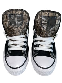 CROCODILE LEATHER SHIELD CHUCKS